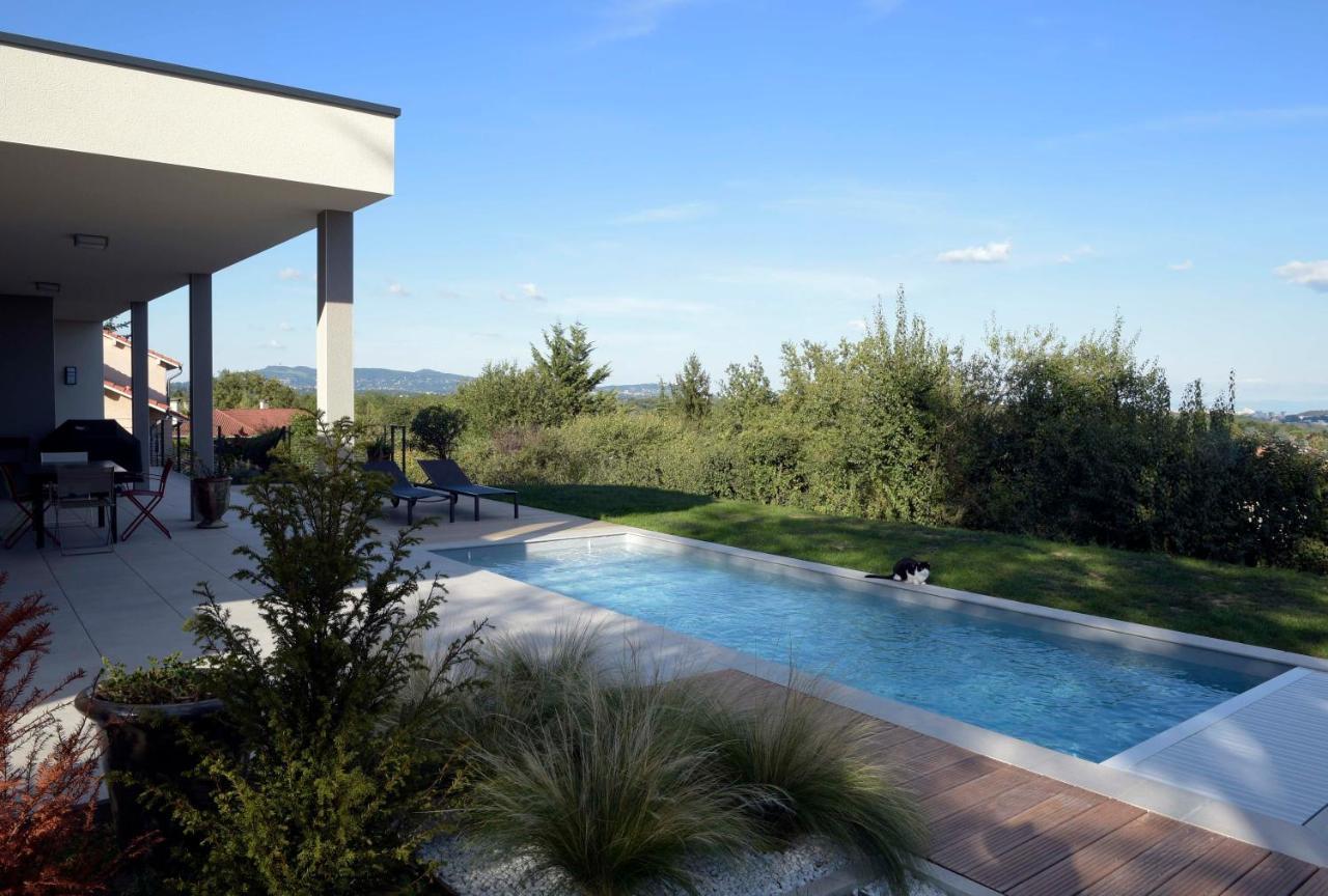 Maison Canopee Saint-Genis-les-Ollières Exteriér fotografie